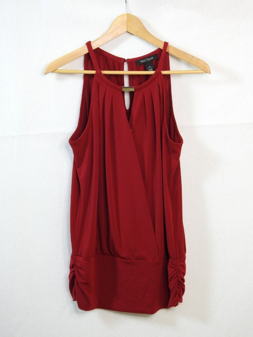White House Black Market Red Sleeveless Blouson Keyhole Top Medium Stretch - Picture 4 of 13